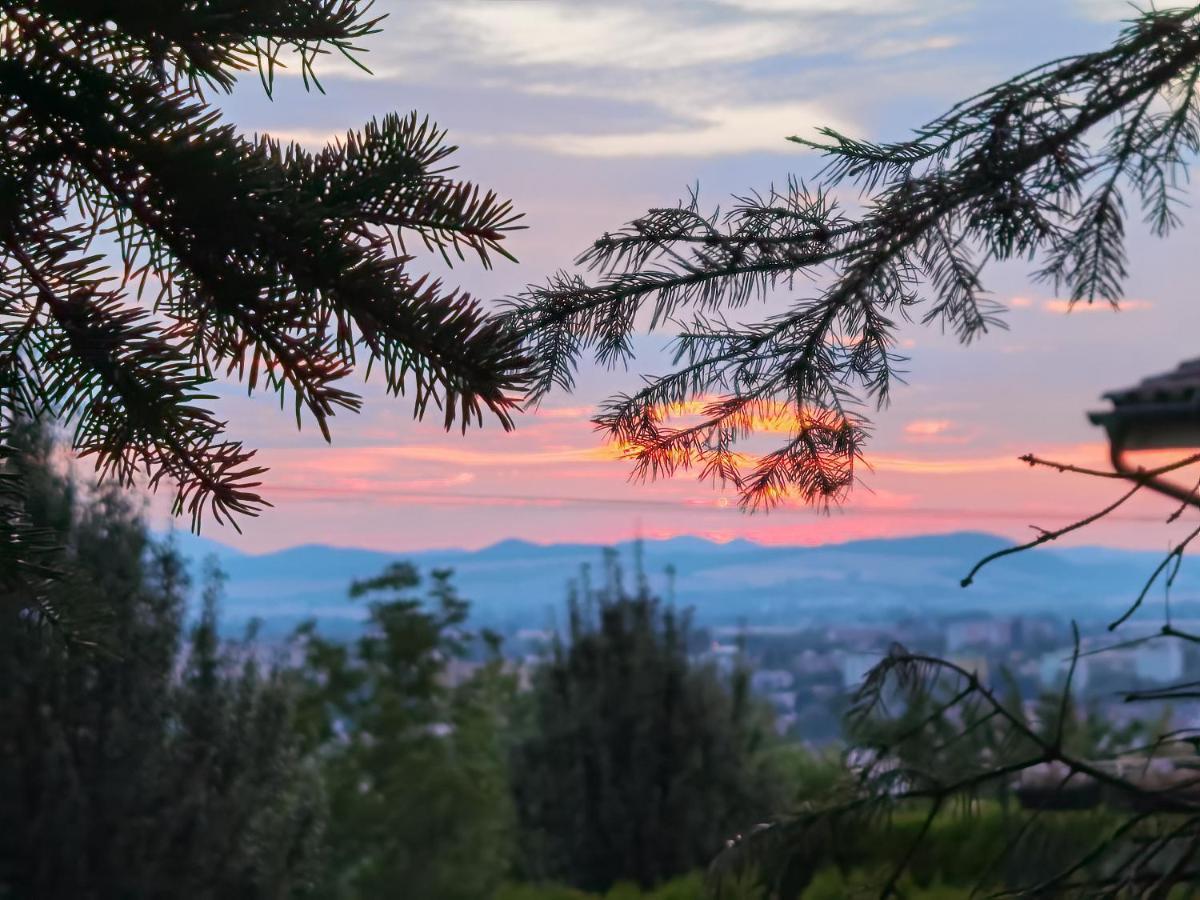 Sunset House Piestany Cervena Veza Lägenhet Banka Exteriör bild