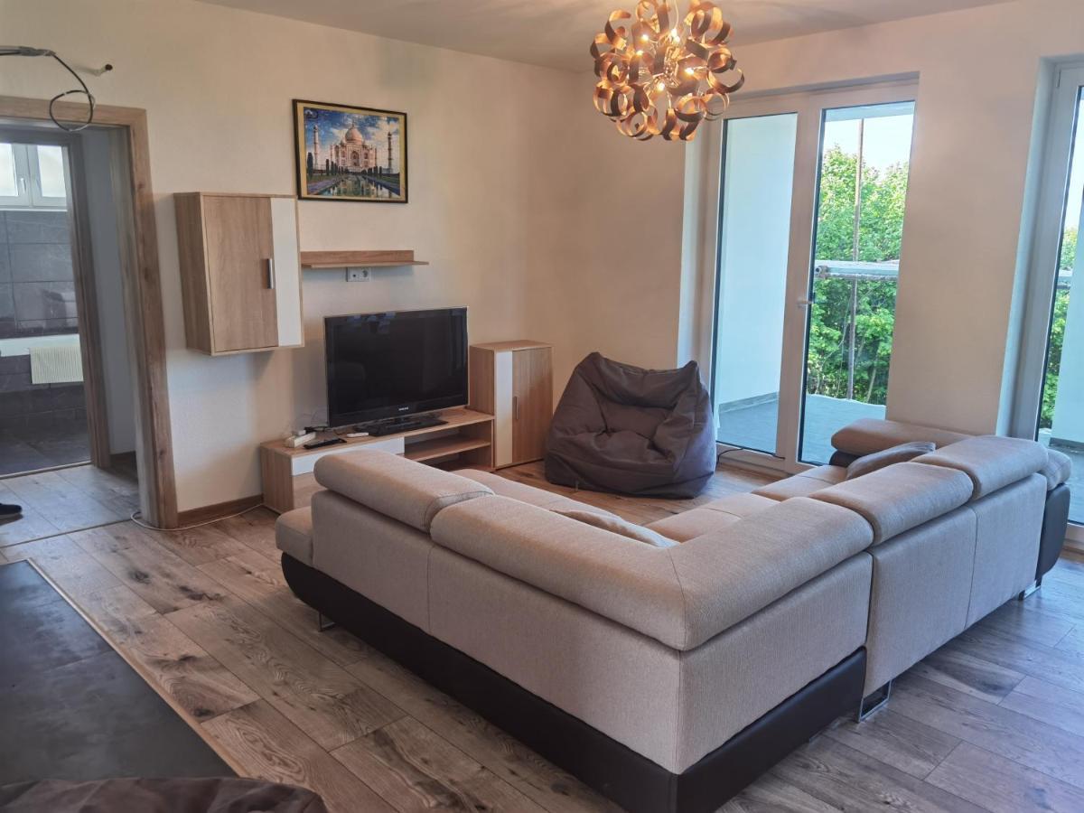 Sunset House Piestany Cervena Veza Lägenhet Banka Exteriör bild