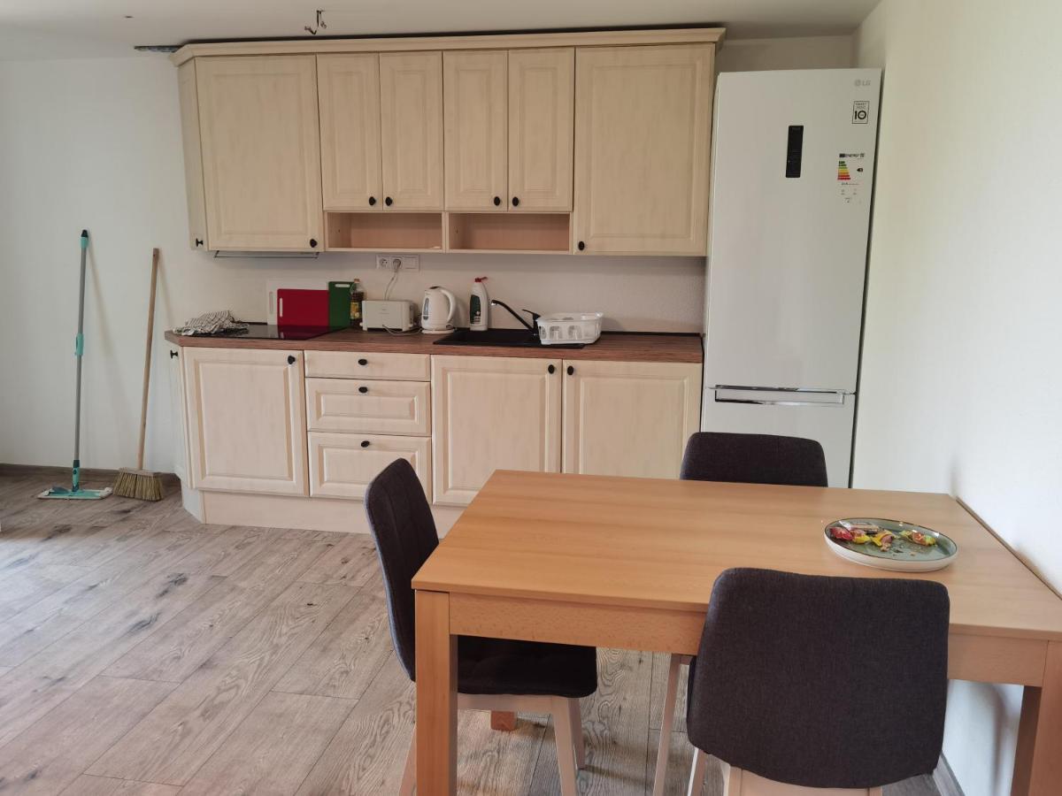 Sunset House Piestany Cervena Veza Lägenhet Banka Exteriör bild