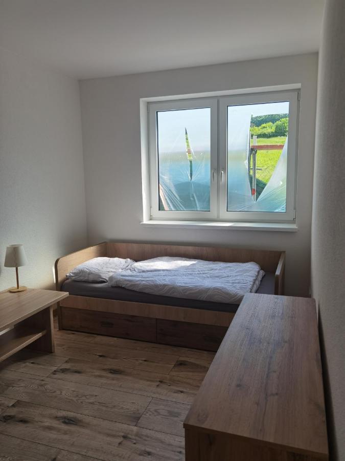 Sunset House Piestany Cervena Veza Lägenhet Banka Exteriör bild